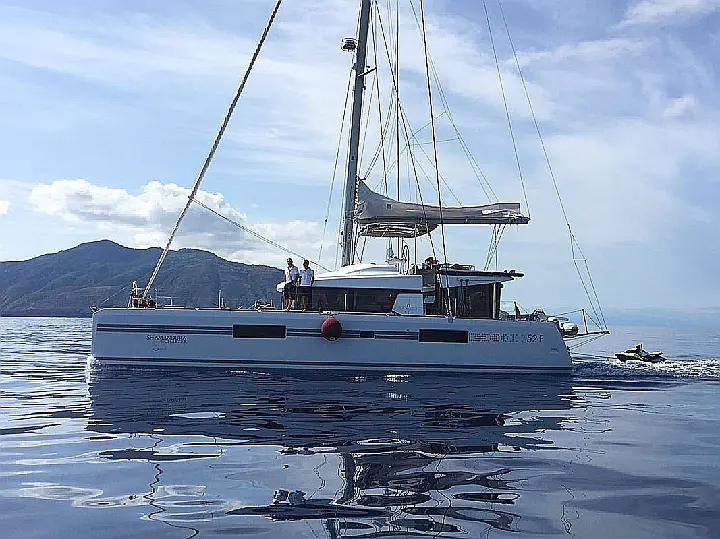 Lagoon 52F - Lagoon 52F Summertime