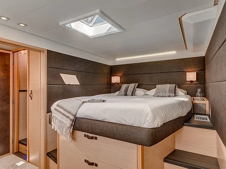 Lagoon 630 Powercat LUX - 