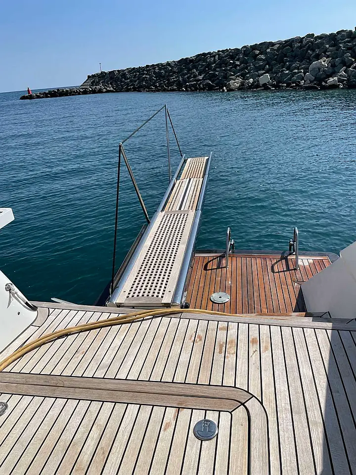 Lagoon 630 Powercat LUX - 