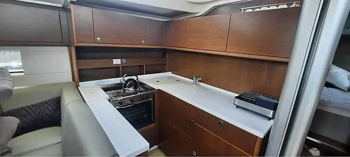 Bavaria C57 Style - 
