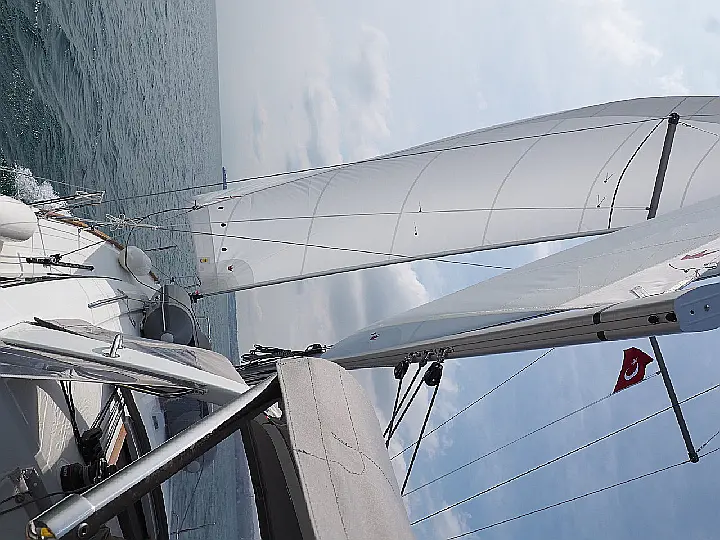 Beneteau Oceanis 38.1 - 