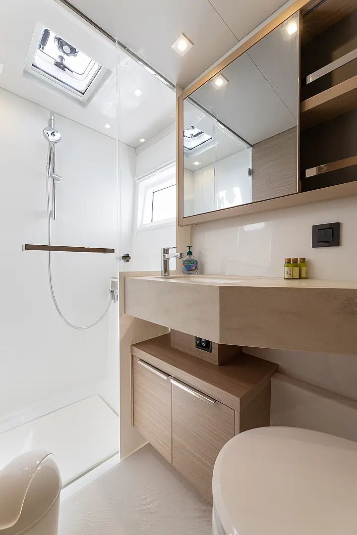 Lagoon 46 - 