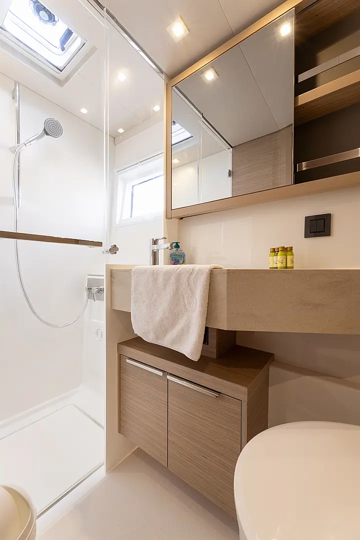 Lagoon 46 - 