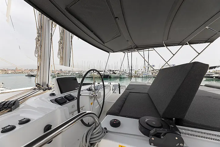 Lagoon 46 - 