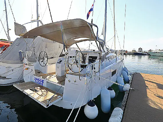 Sun Odyssey 410
