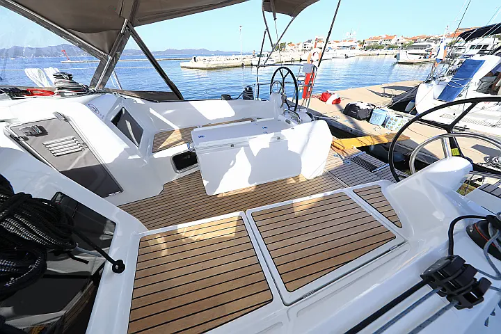 Sun Odyssey 410 - 