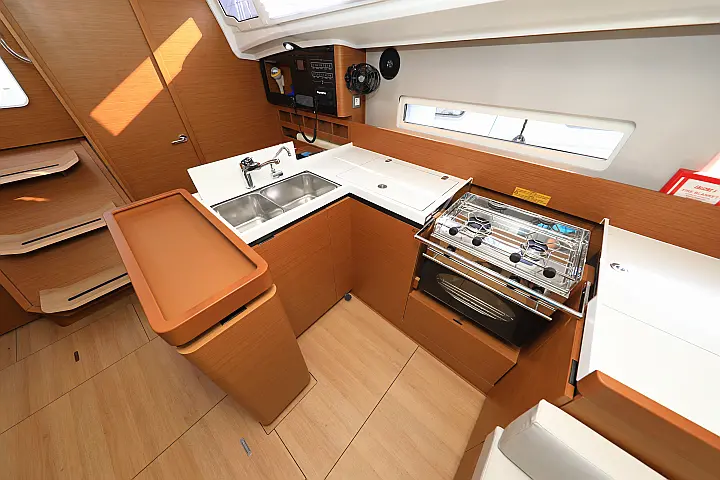 Sun Odyssey 410 - 