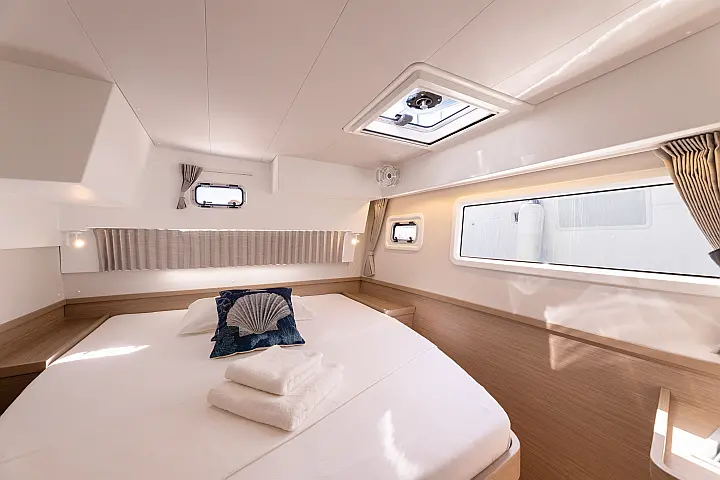 Lagoon 42 - 