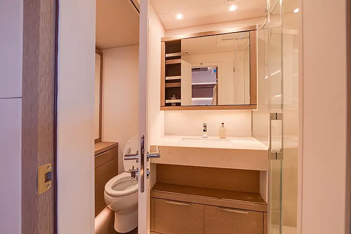 Lagoon Seventy 8 - 