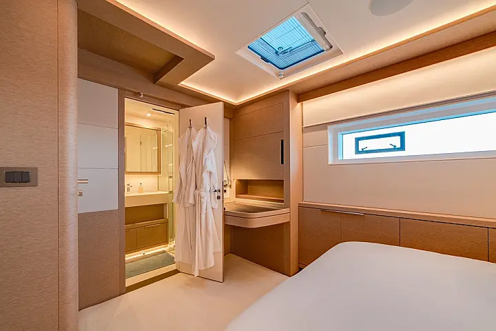Lagoon Seventy 8 - 