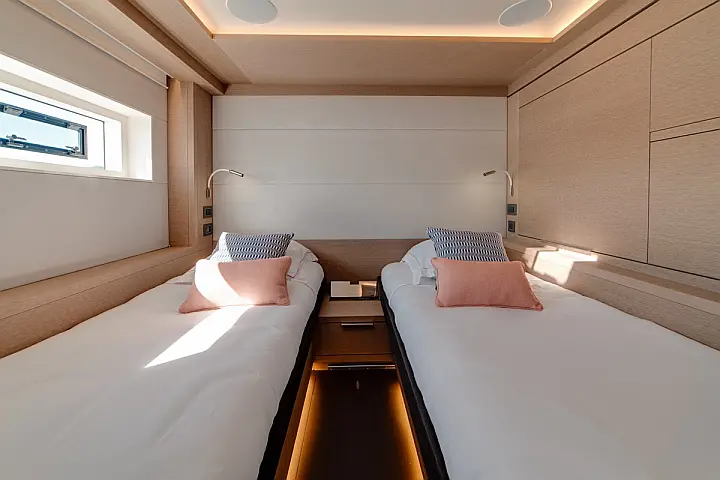 Lagoon Seventy 8 - 