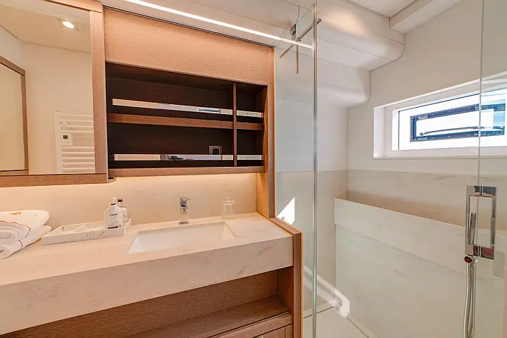 Lagoon Seventy 8 - 