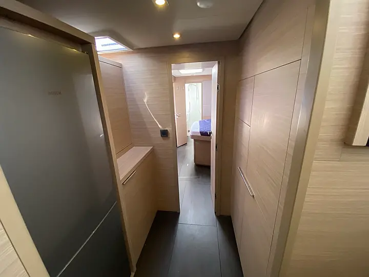 Lagoon 55 (5 cab) - 