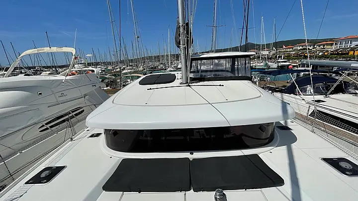 Lagoon 42 - 