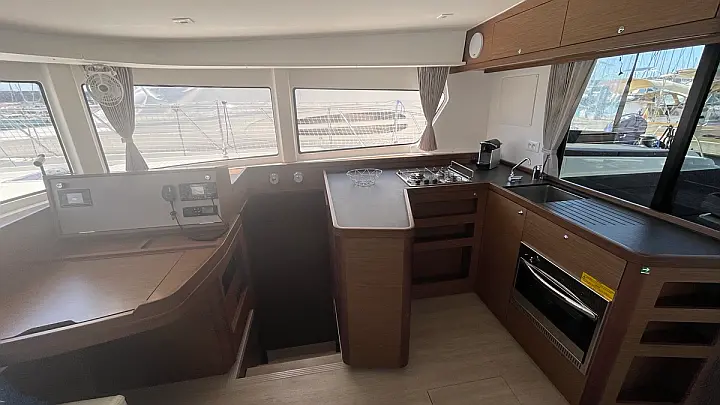 Lagoon 42 - 