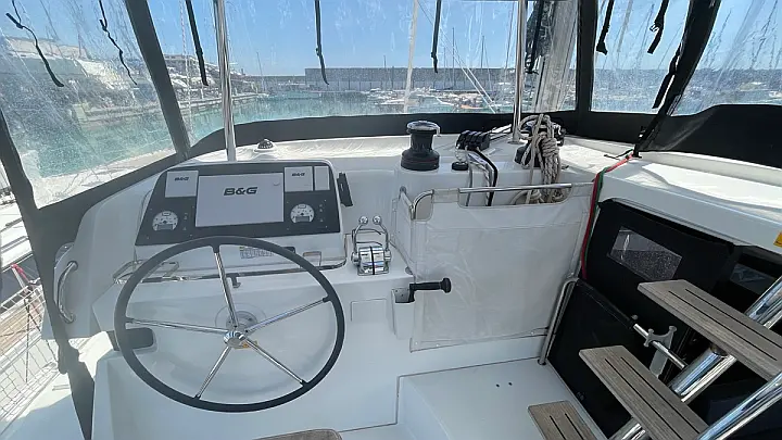 Lagoon 42 - 