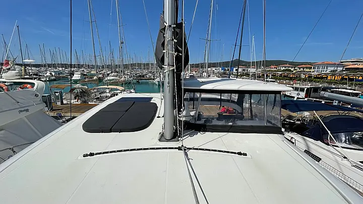 Lagoon 42 - 