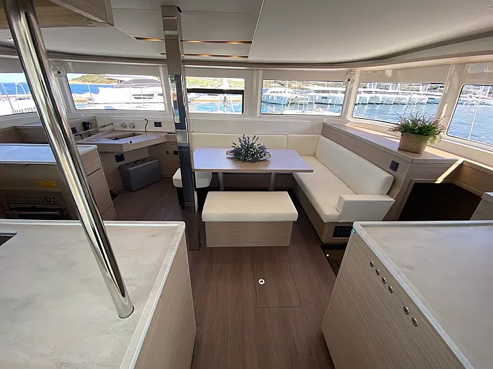 Lagoon 46 - 