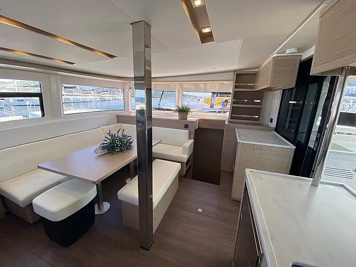 Lagoon 46 - 