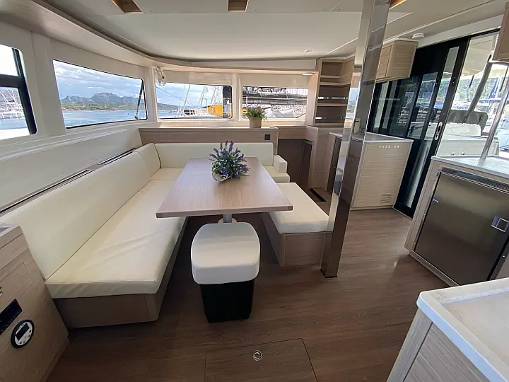 Lagoon 46 - 