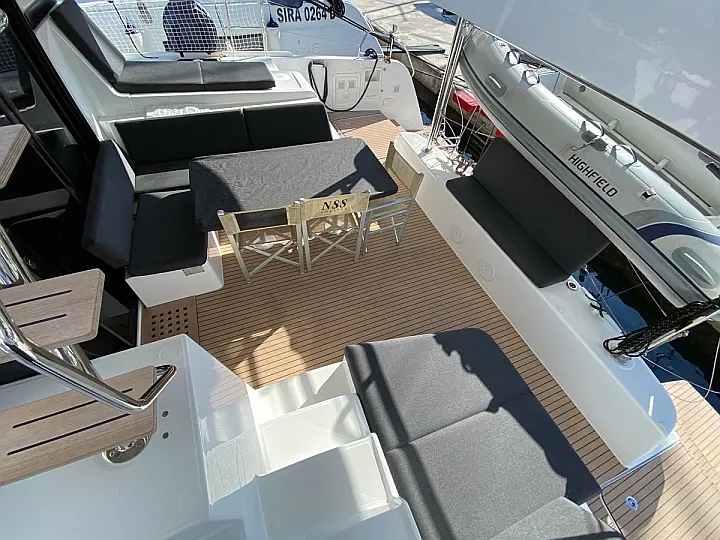 Lagoon 42 - 
