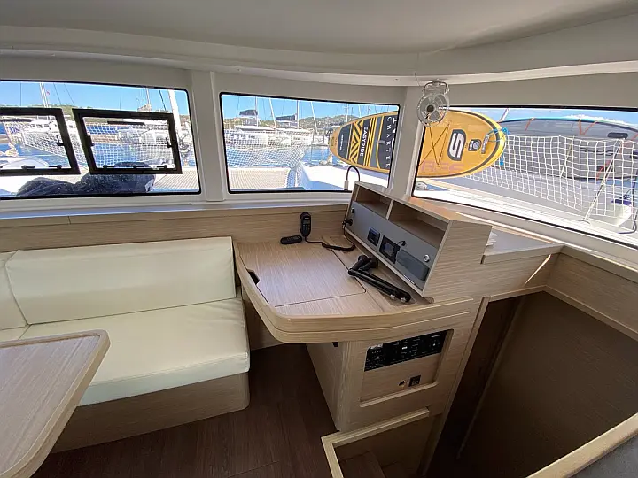 Lagoon 42 - 