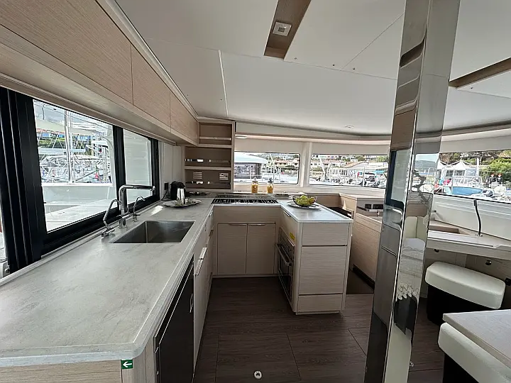 Lagoon 46 - 