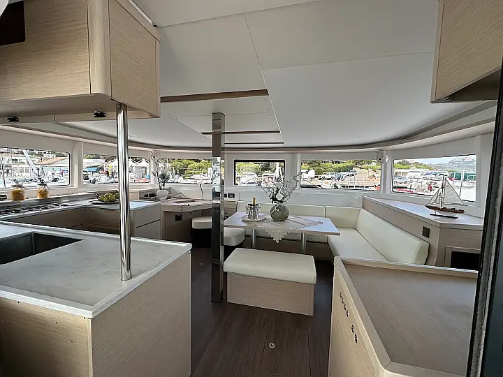 Lagoon 46 - 