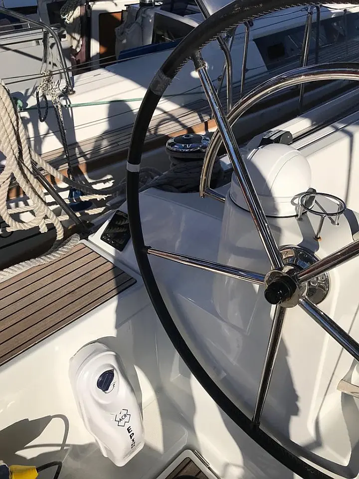 Sun Odyssey 519 - 