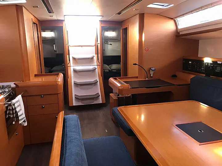 Sun Odyssey 519 - 