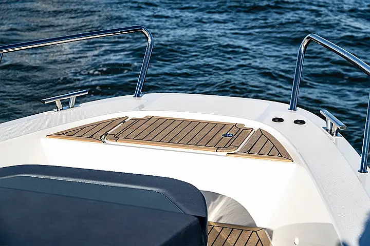 Nimbus Tender T11 - 