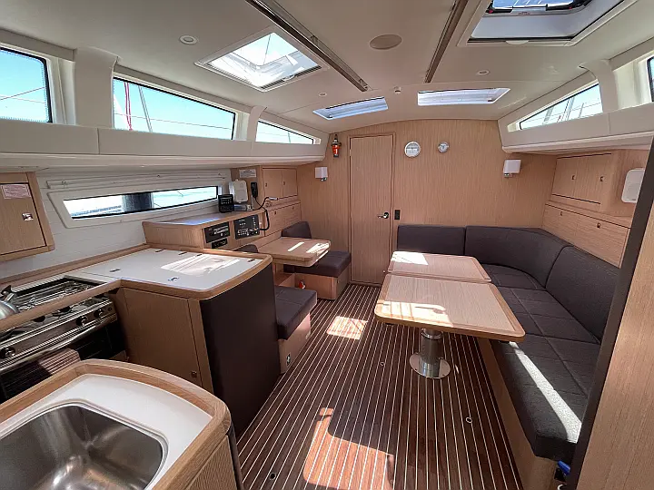 Bavaria Vision 42 Owner Version - 