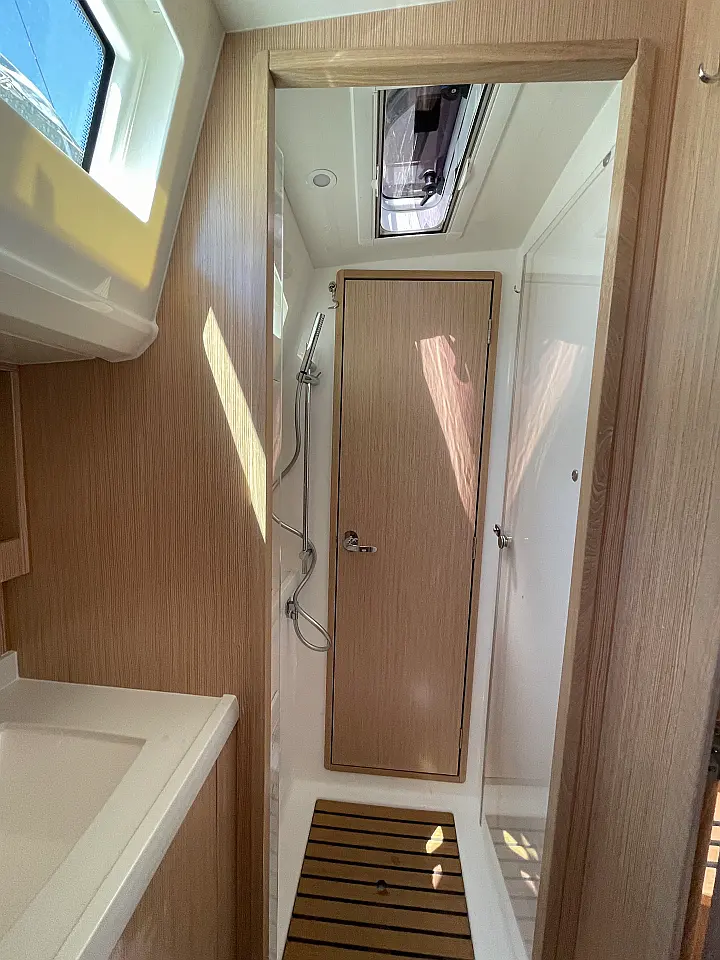 Bavaria Vision 42 Owner Version - 