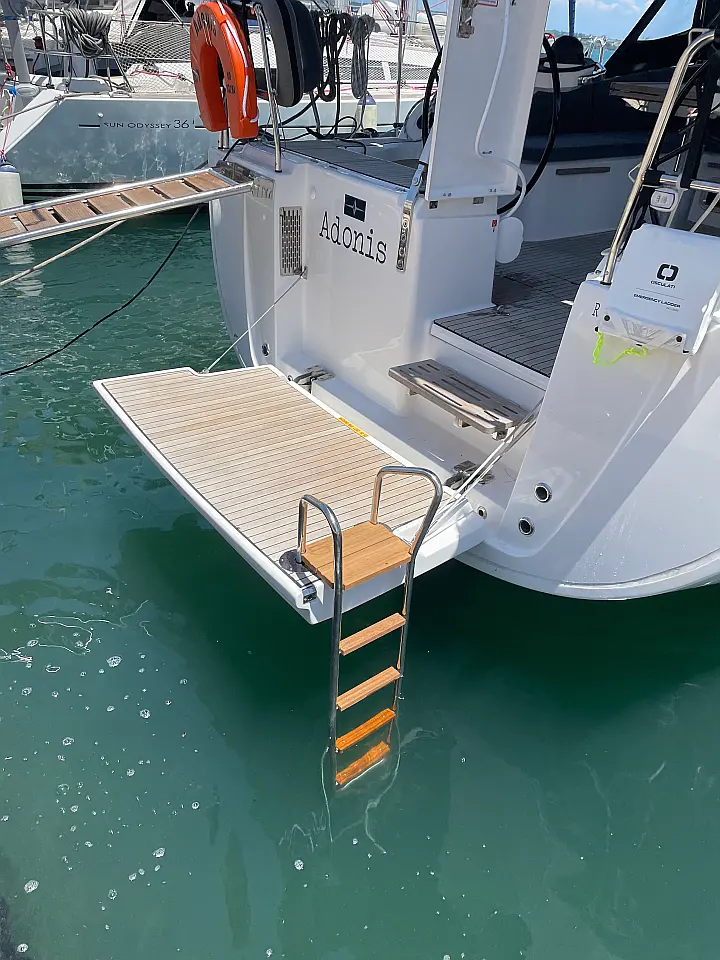 Bavaria Vision 42 Owner Version - 