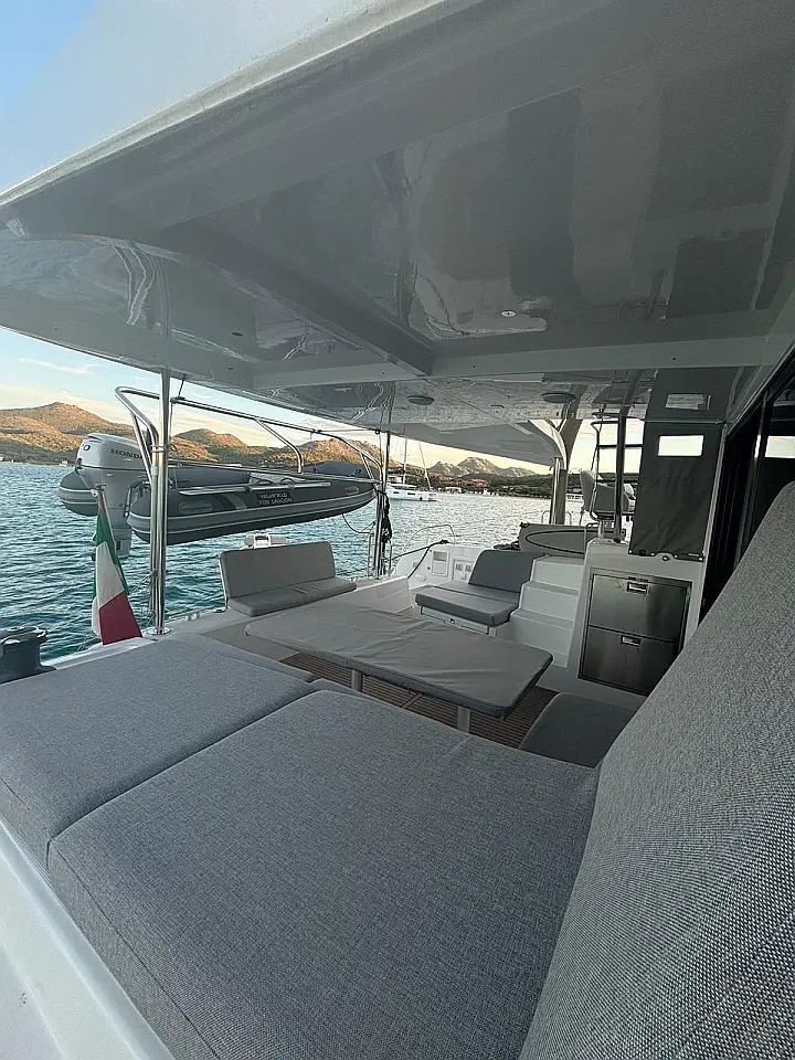 Lagoon 42 - 