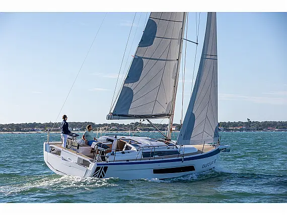 Dufour 37