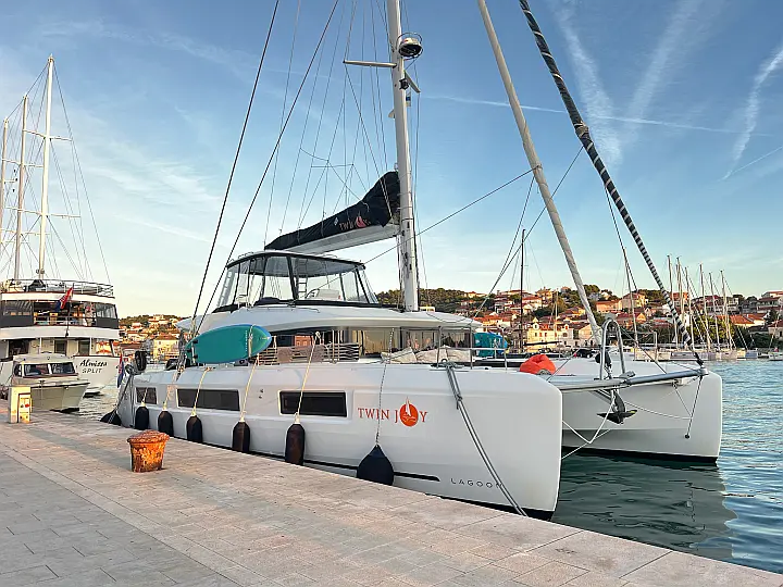 Lagoon 51 - 
