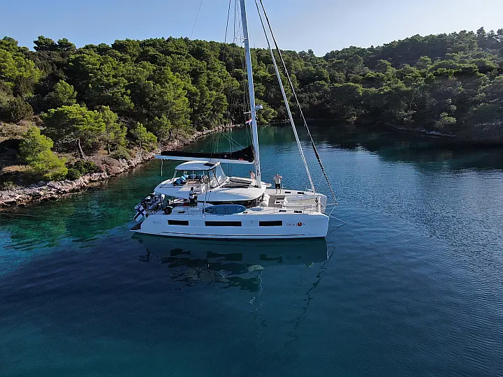 Lagoon 51 - 