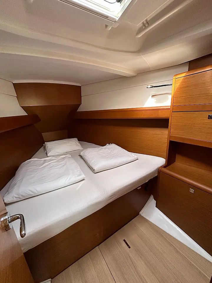 Sun Odyssey 389 - 