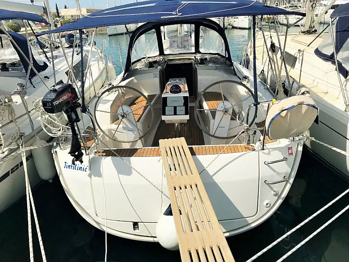 Bavaria Cruiser 34 - External image