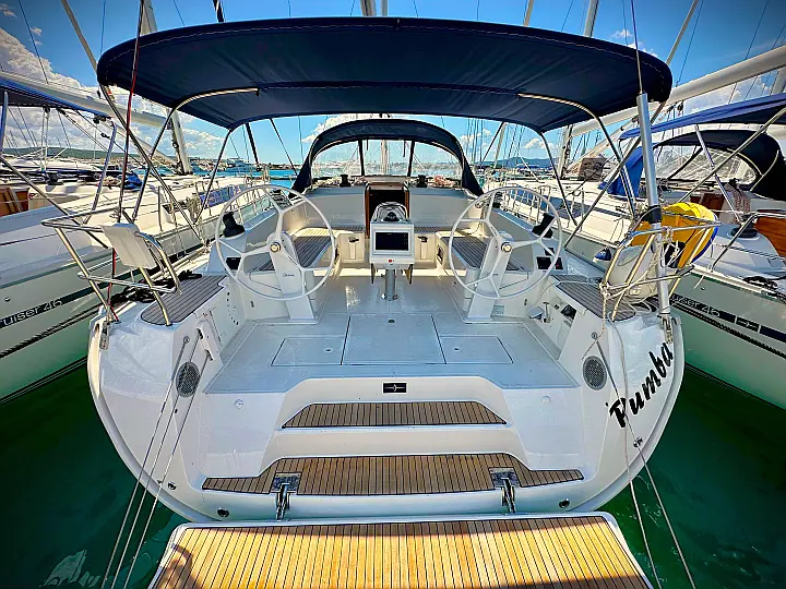 Bavaria Cruiser 46 - External image