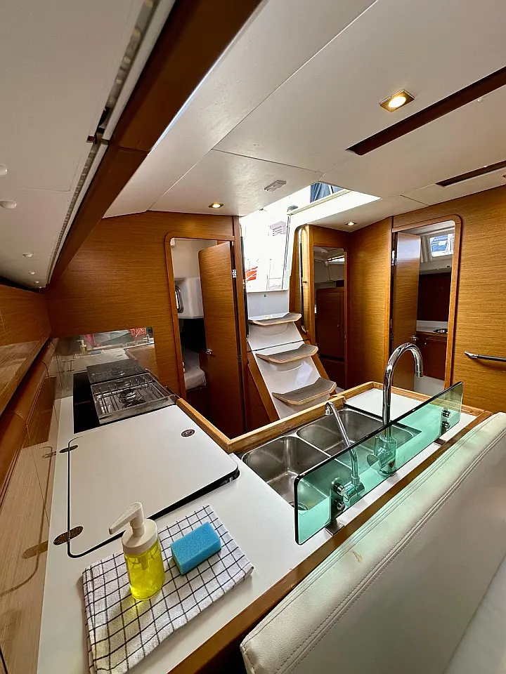 Sun Odyssey 449 - 