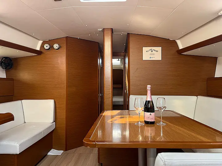 Sun Odyssey 449 - 