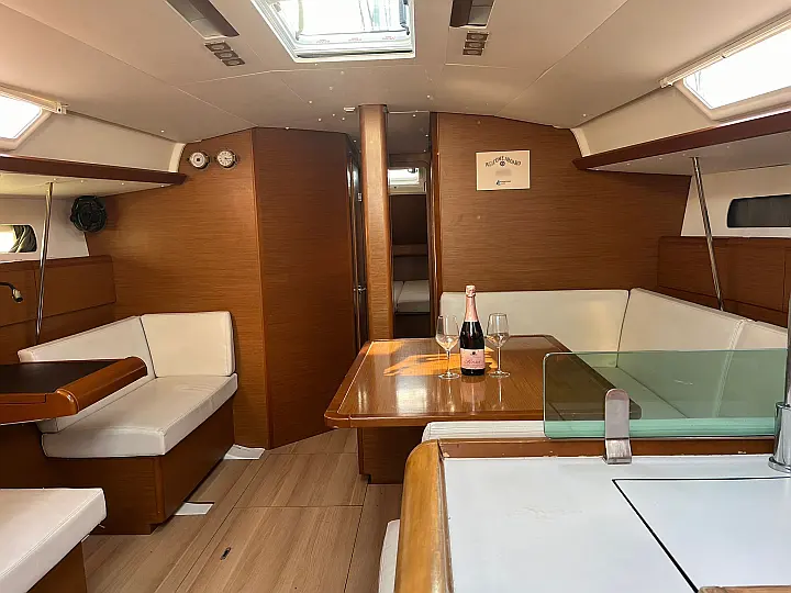 Sun Odyssey 449 - 