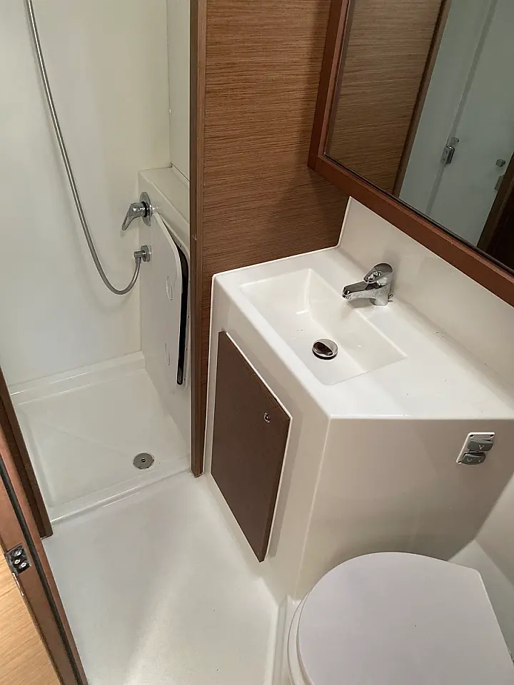 Lagoon 42 - 