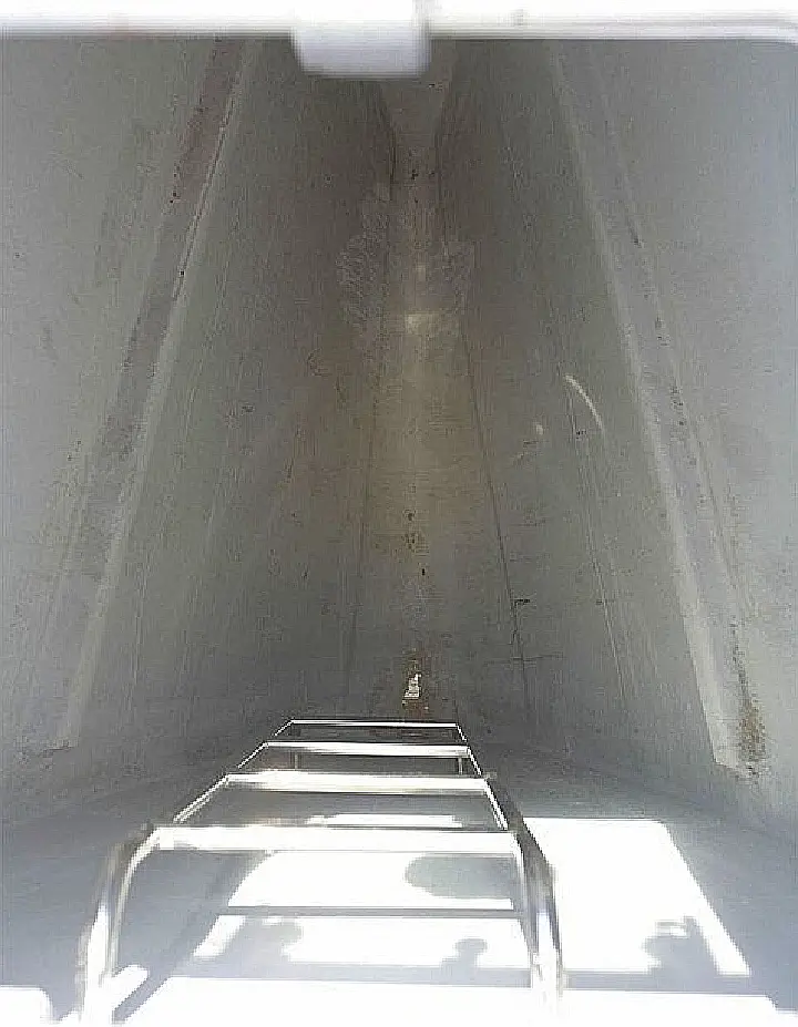 Lagoon 420 - Sail Locker