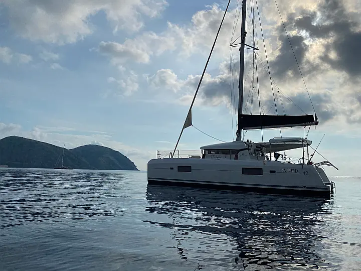 Lagoon 42 - 