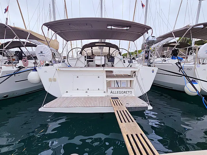 Dufour 460 Grand Large - External image