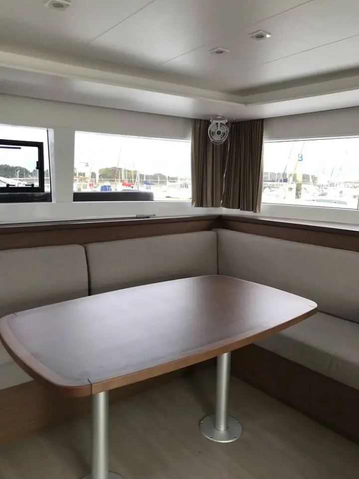 Lagoon 450S - 