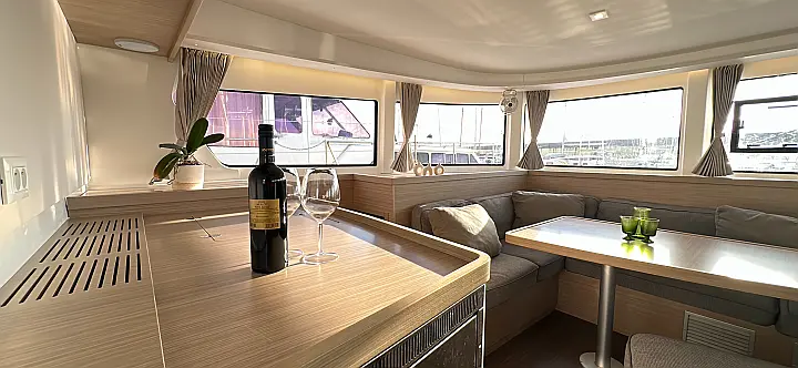 Lagoon 42 - 